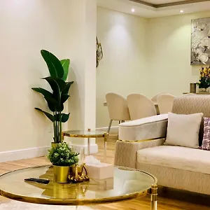 احجز هنا