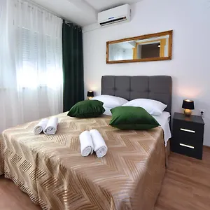 golden-room.hotelinzadar.com/